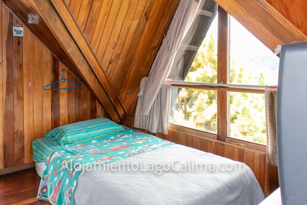 alcoba principal, cabaña 0006 en el Lago Calima